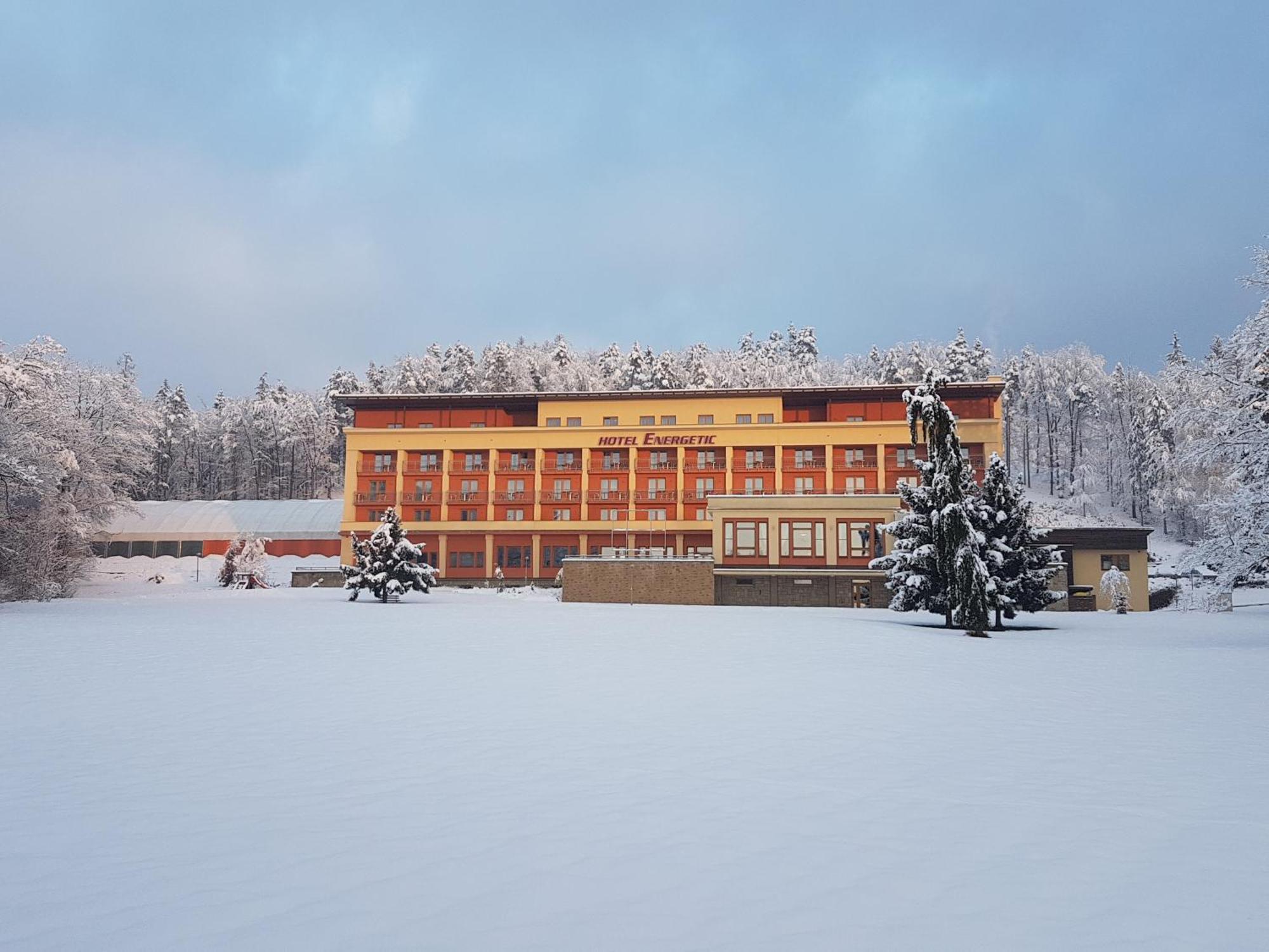 Wellness Resort Energetic Rožnov pod Radhoštěm Екстериор снимка