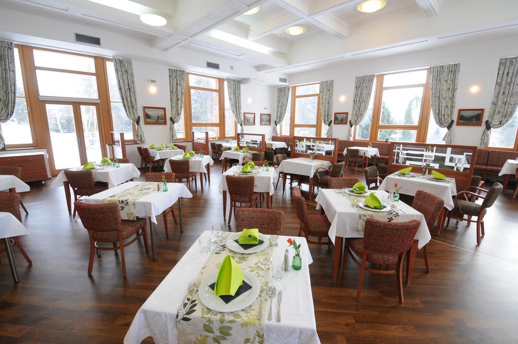 Wellness Resort Energetic Rožnov pod Radhoštěm Екстериор снимка