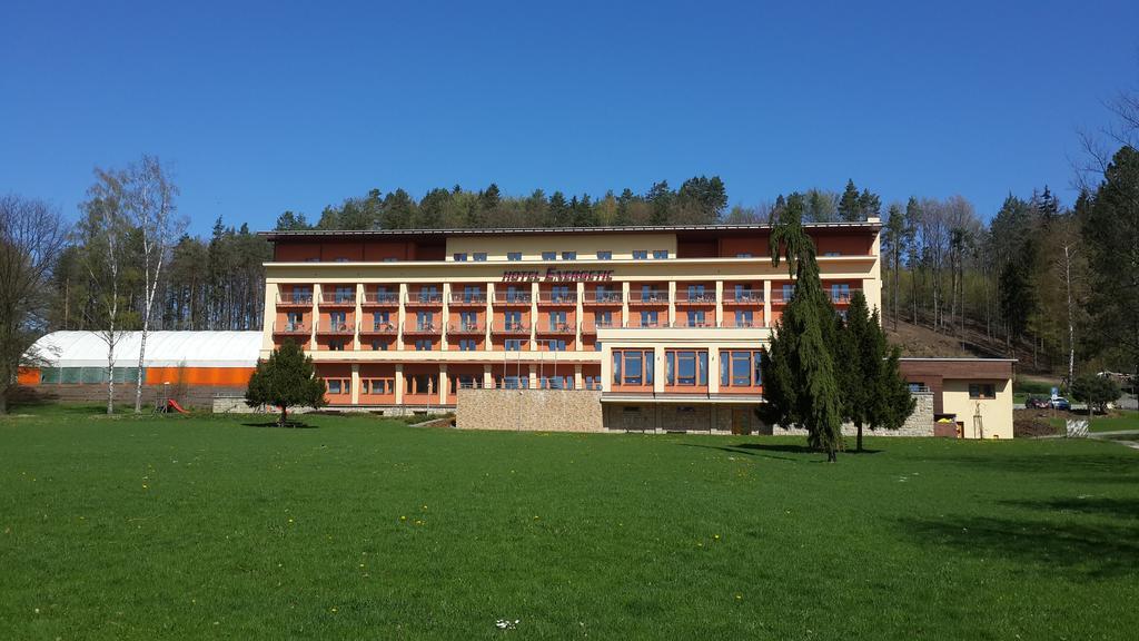 Wellness Resort Energetic Rožnov pod Radhoštěm Екстериор снимка