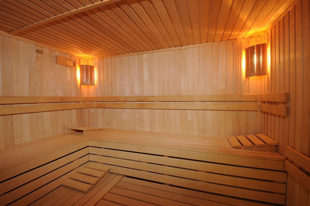 Wellness Resort Energetic Rožnov pod Radhoštěm Екстериор снимка
