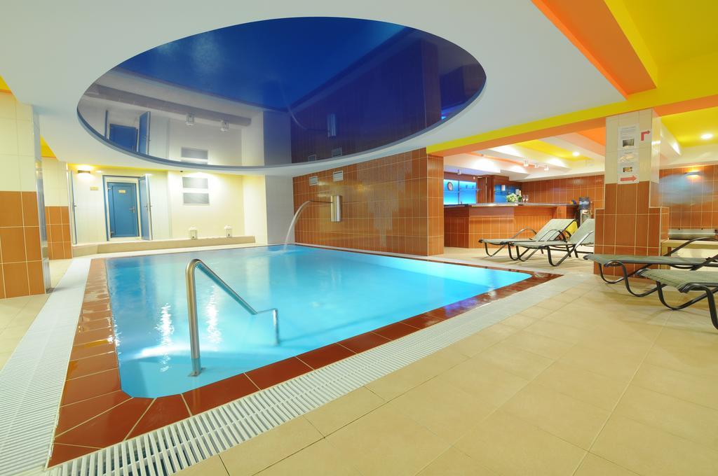 Wellness Resort Energetic Rožnov pod Radhoštěm Екстериор снимка