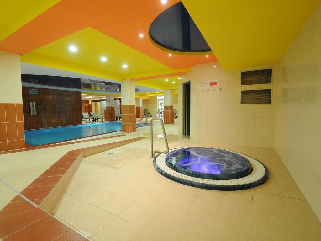 Wellness Resort Energetic Rožnov pod Radhoštěm Екстериор снимка